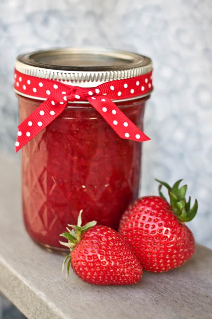 How To Make Homemade Strawberries Preserves 37