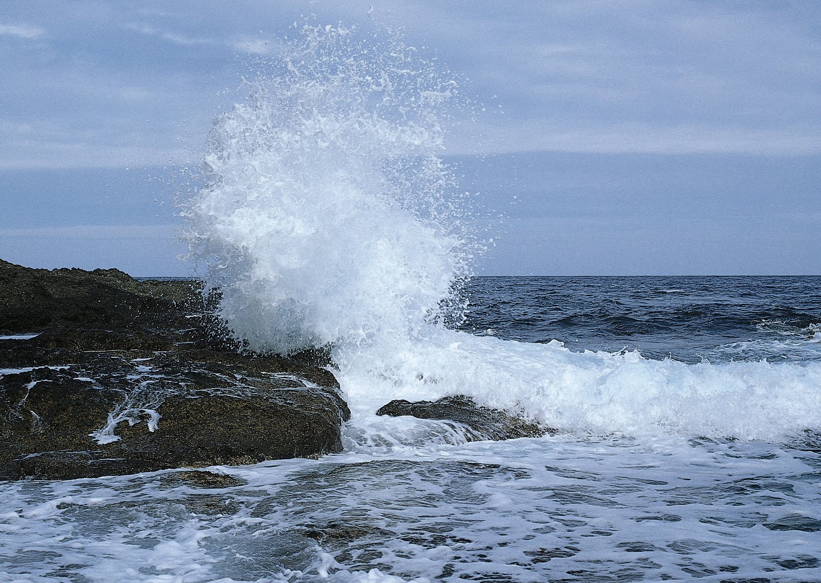 Free Image Banks: Ríos de agua viva