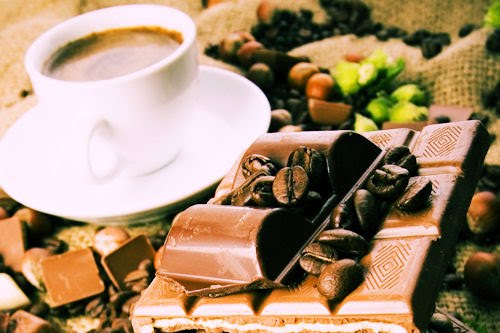 Fotografías de chocolates, café, avellanas y trufas I