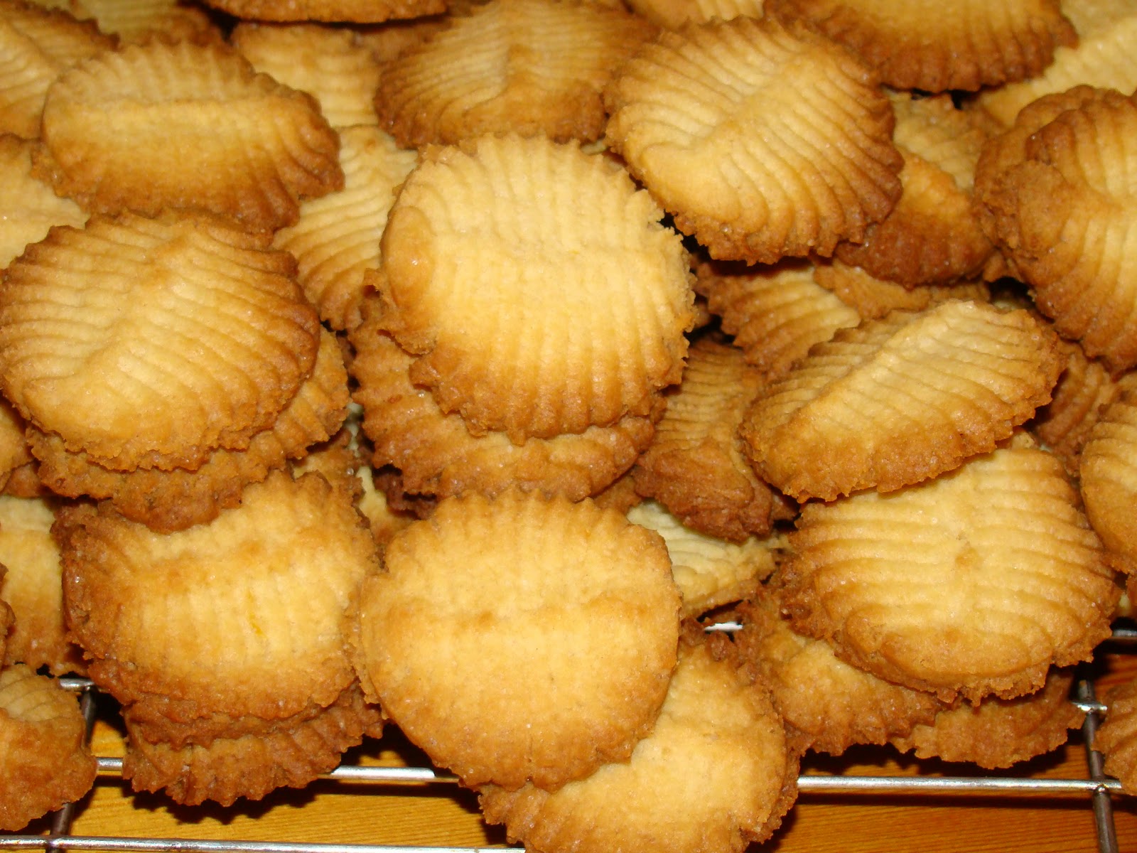 fired-up-cooking-condensed-milk-biscuits
