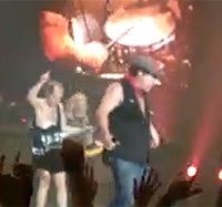 [acdc-bilbao.jpg]