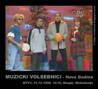 Muzickite Volsebnici u edno od studijata na Makedonskata Televizija