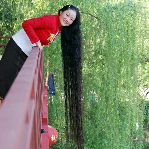 Extreme [ Humans + Creativities + Secrets ]: Who has the LONGEST hair in the  world - Xie Qiuping of China or Tran Van Hay of Vietnam