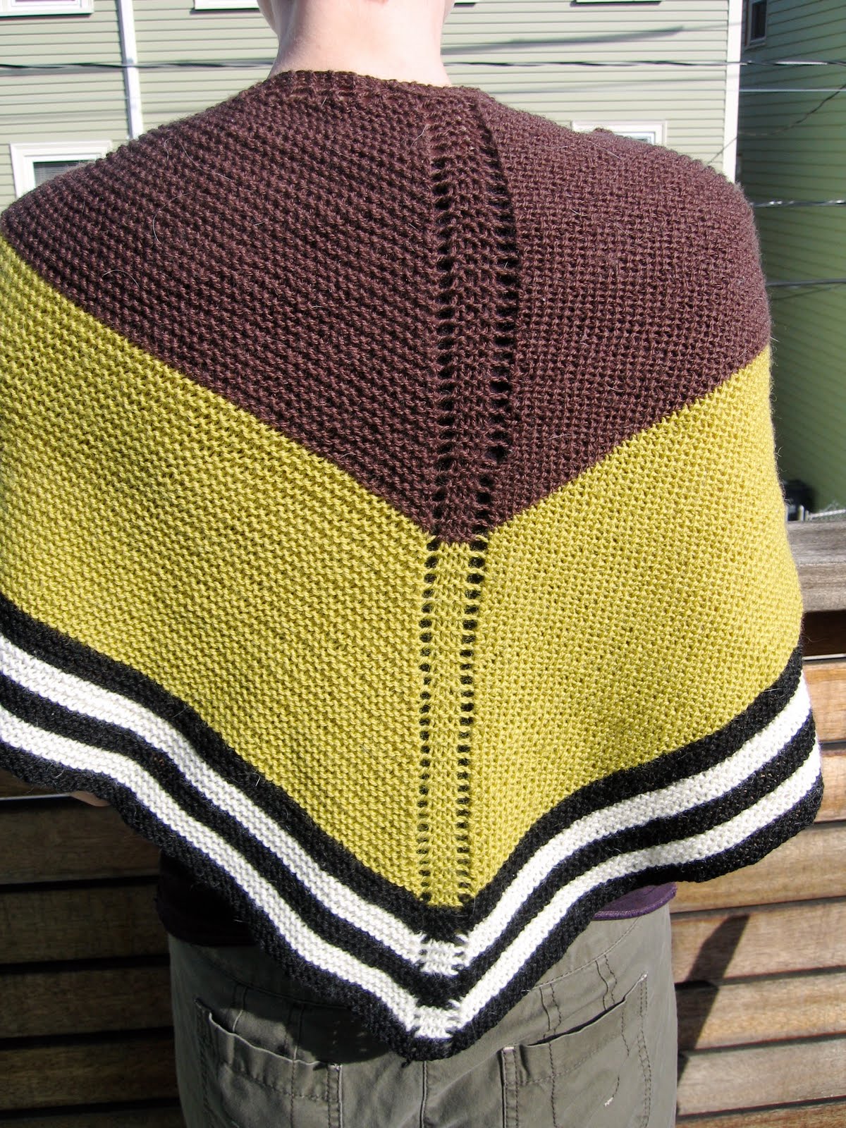 traditional danish tie shawl pattern