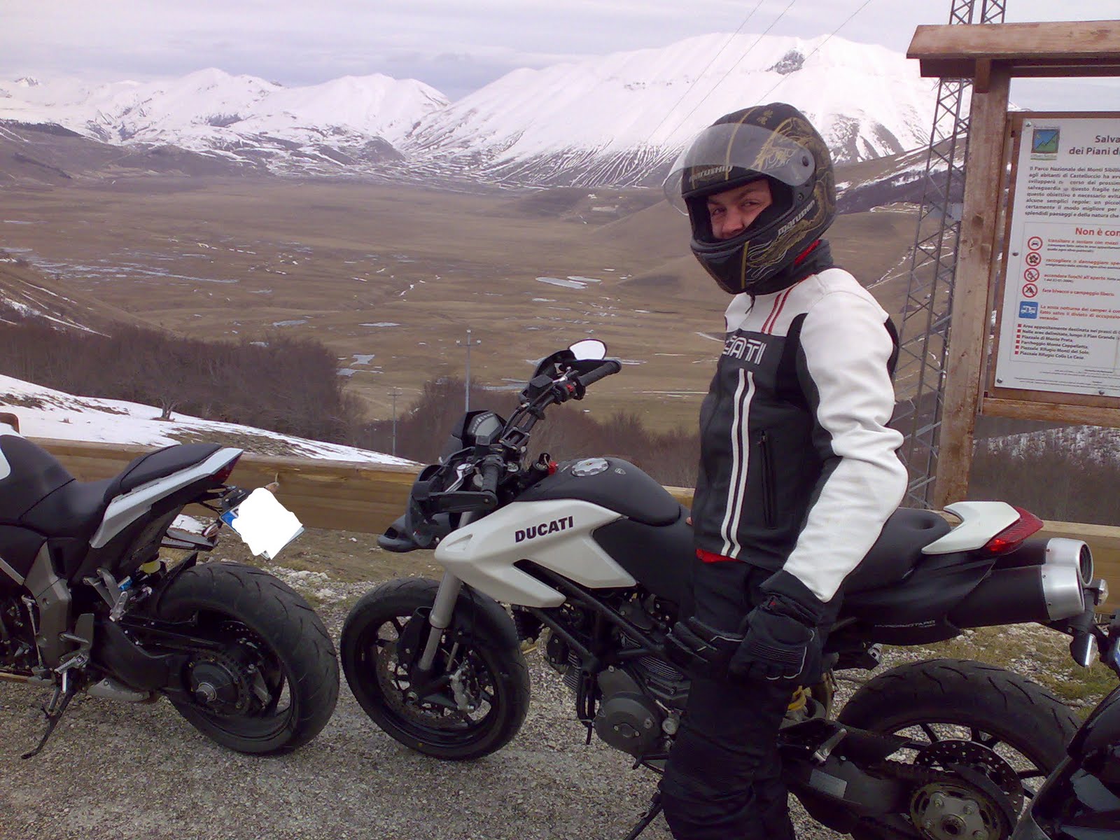 [28022010348.jpg]