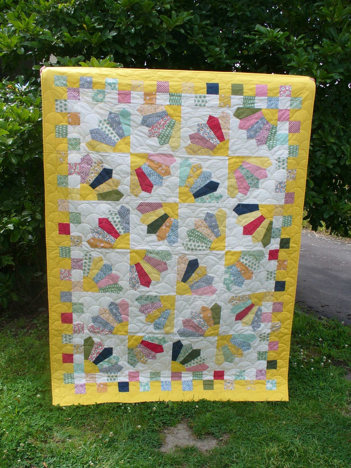 grandmother s fan tutorial seven stitches