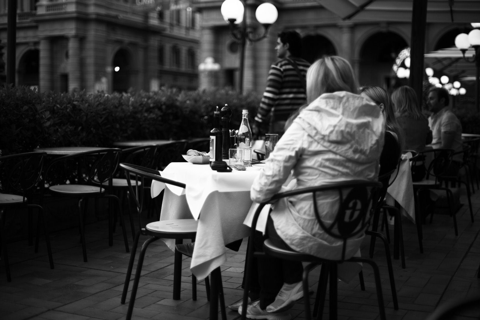 [Florence+Piazza.jpg]