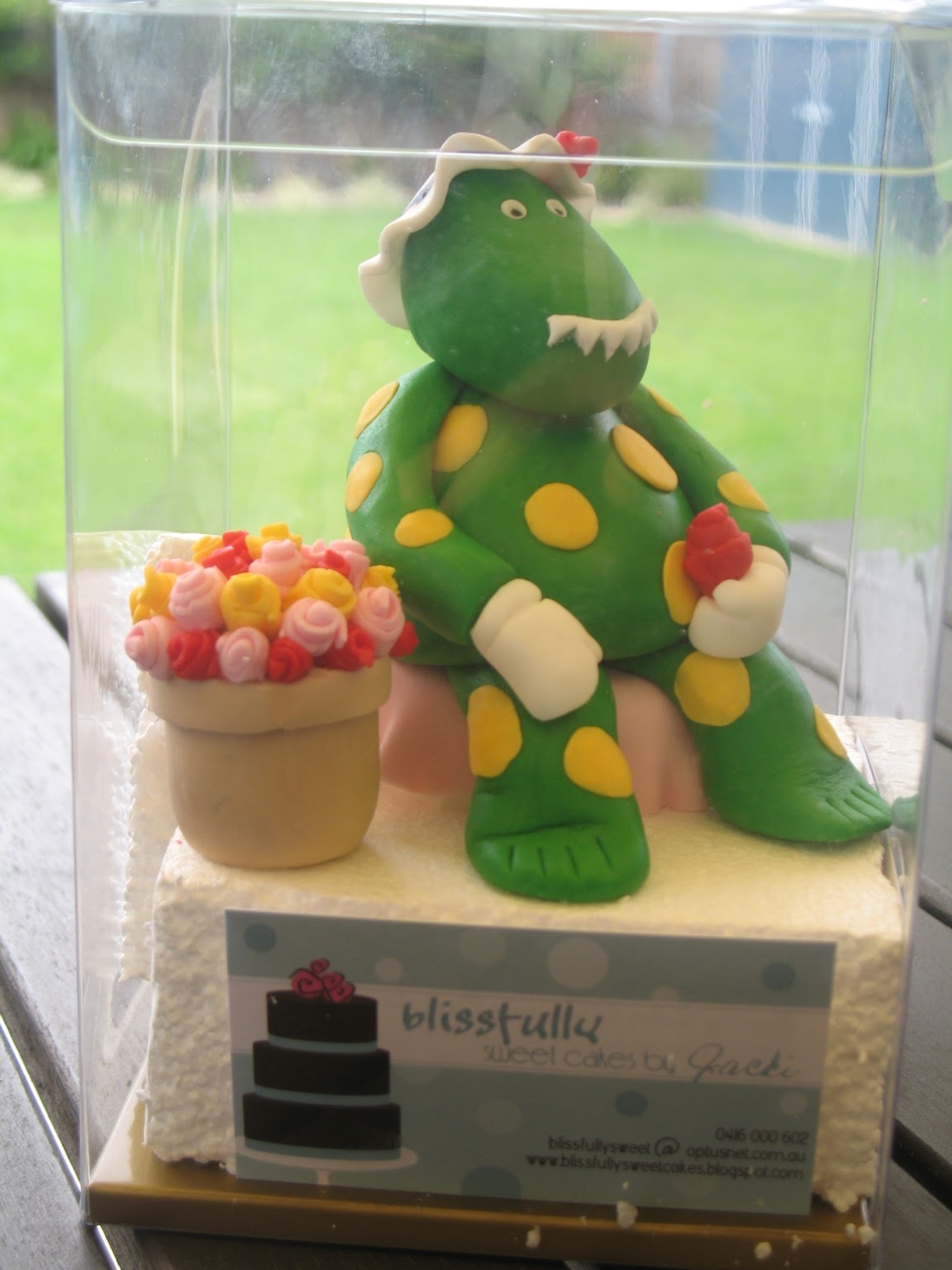 Blissfully Sweet Dorothy The Dinosaur &amp; Rose Pot Toppers