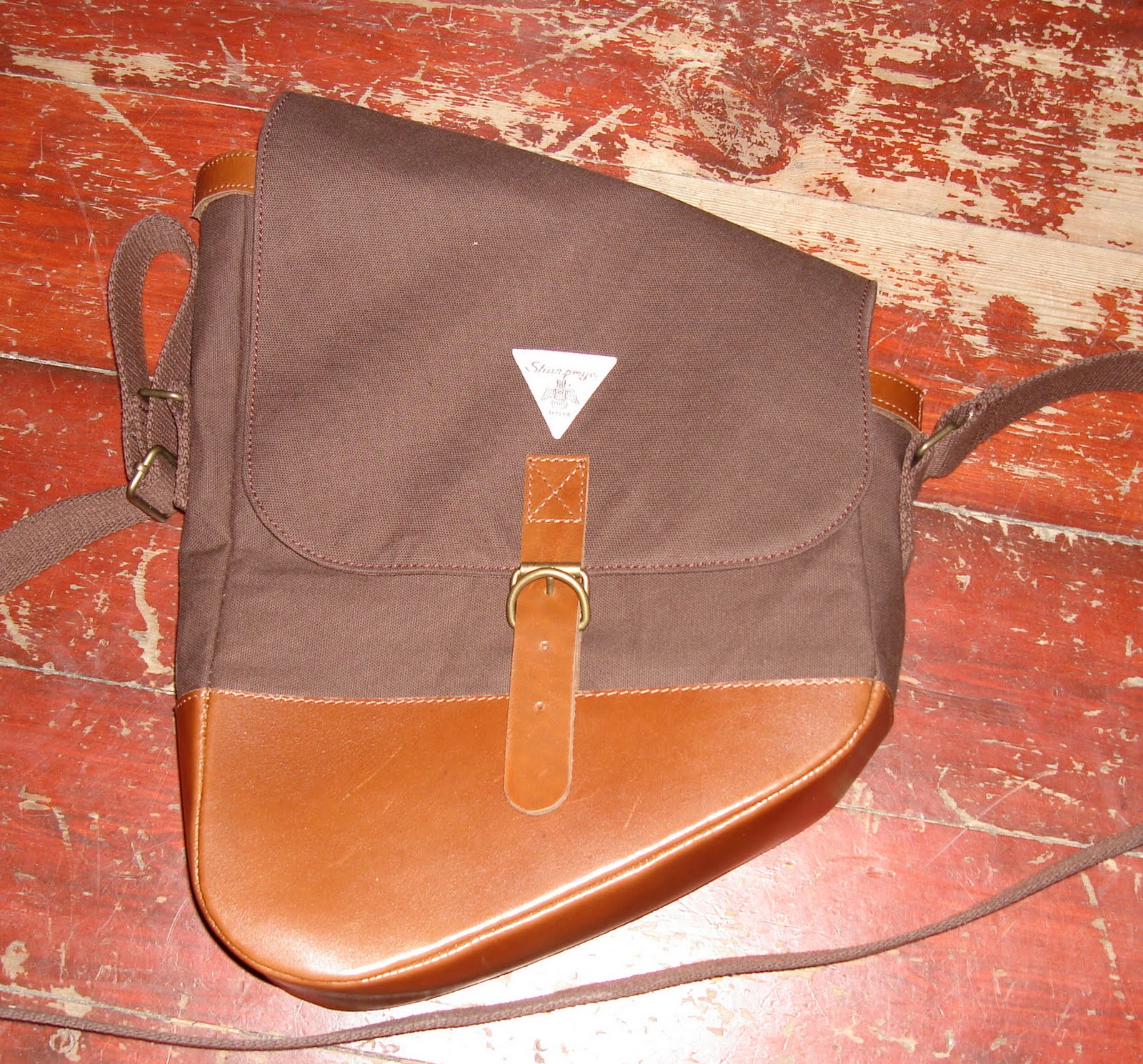 SHARPEYE STYLE SADDLE BAG