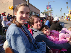 Family (Erin, Shan & Natalie) at Rose Parade