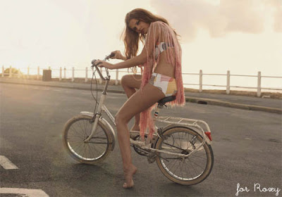 gemma_booth_photographer_roxy_shopper_bike_bikini_pier_england.jpg