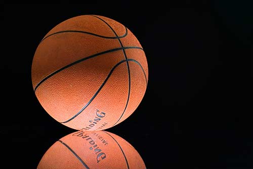 [10252007-basketball.jpg]
