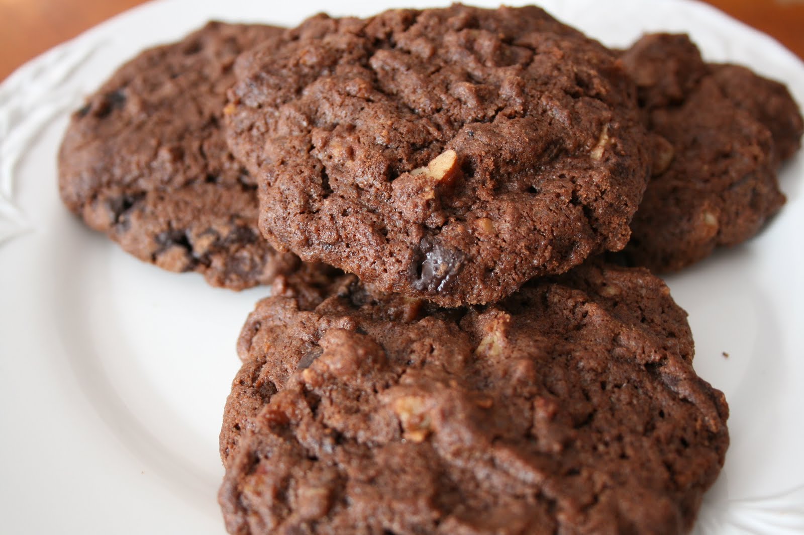 Dolce: Schokoladen-Cookies mit Pekannüssen