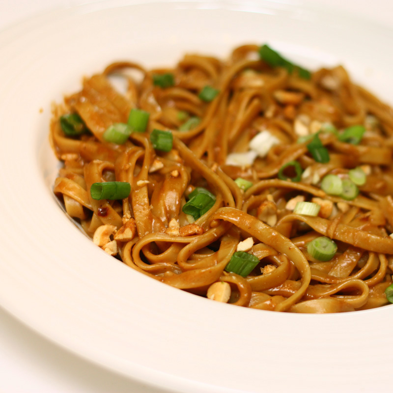 Chez Cayenne Spicy Peanut Pasta