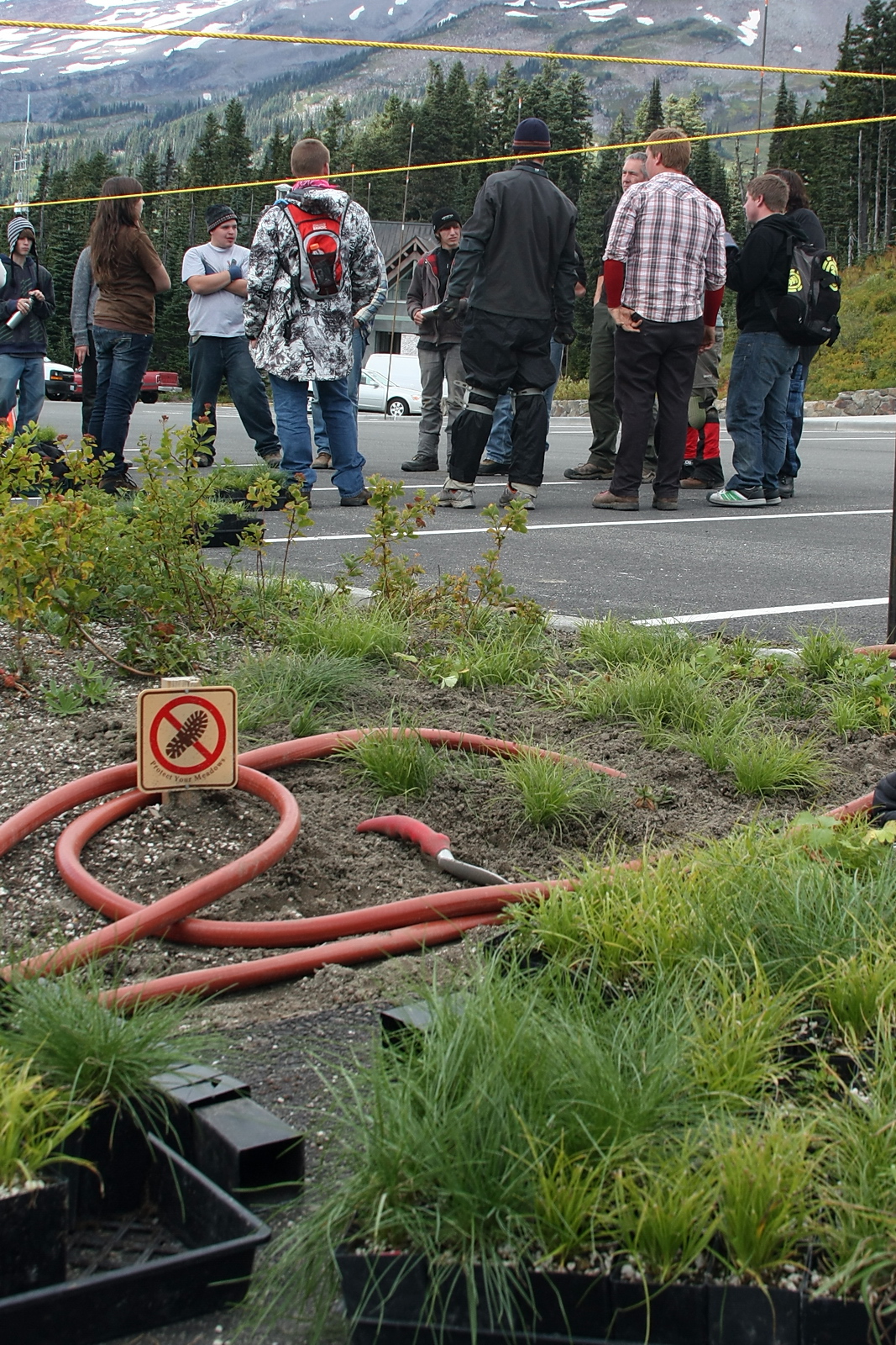 Mount Rainier Volunteers MEAD Alternative High School returns to Mount