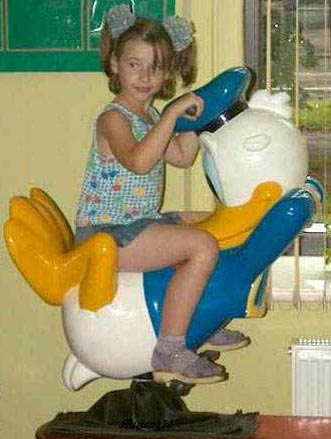 donald duck gropes womans breast Donald duck gropes womans breast