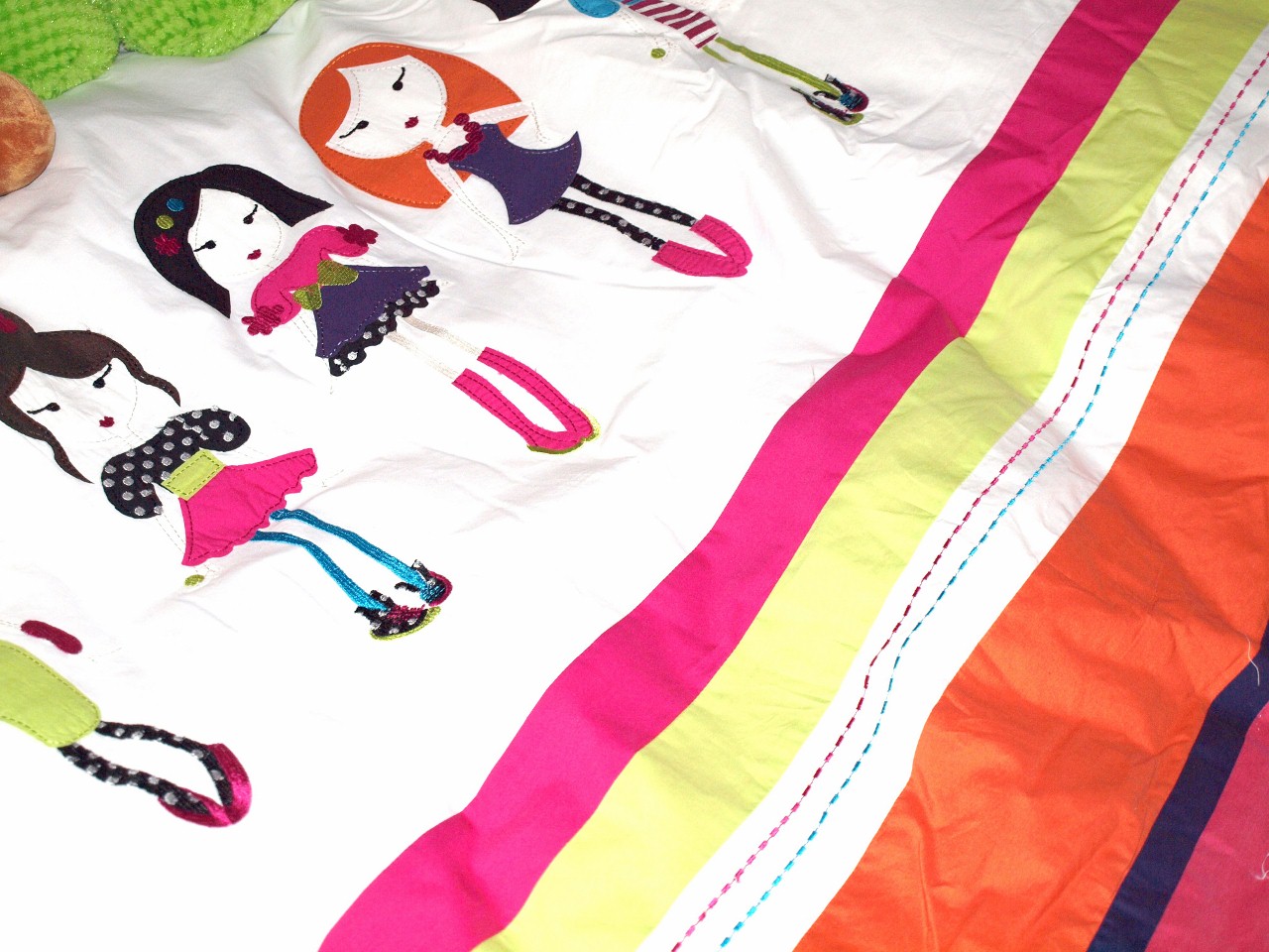 Bijoux F Et J Fillette Douillette Et Coquette