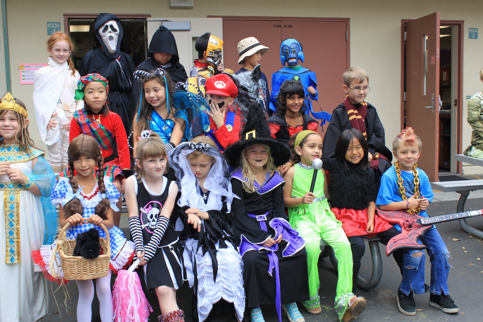 Familjen Ericsson; från Lidingö till Palo Alto Nu kör vi; Trick or Treat