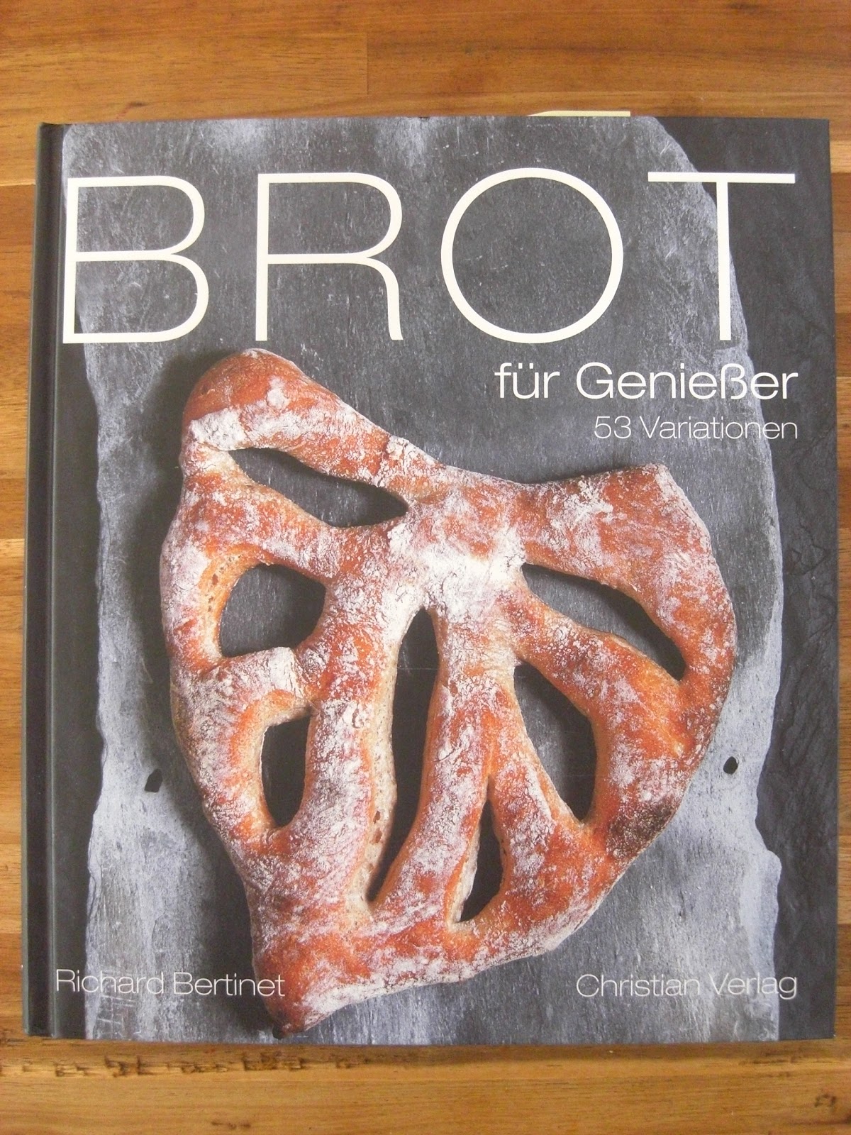 Überall & Nirgendwo Pizza Mediteranea speziale