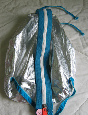 victoria sling bag