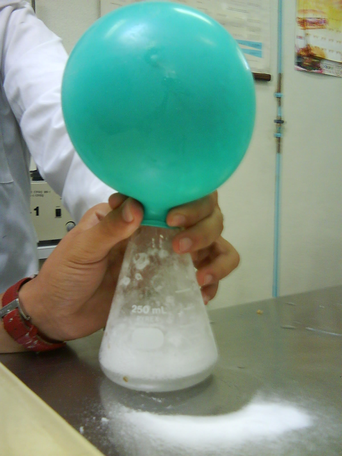 CIENCIAS 3. QUIMICA Practica 4 ¿Sistema abierto o cerrado?
