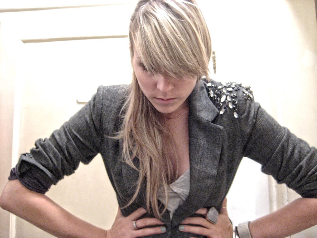 frashion DIY_ Sequin blazer shoulder / Uradi Sam_ Šljokičavo rame sakoa