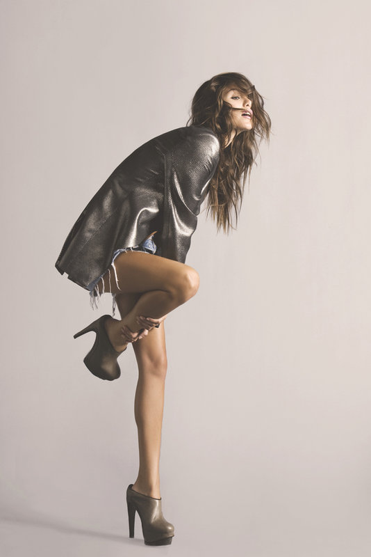 [brown+clogs+le+fashion+v+studded+hearts.jpg]