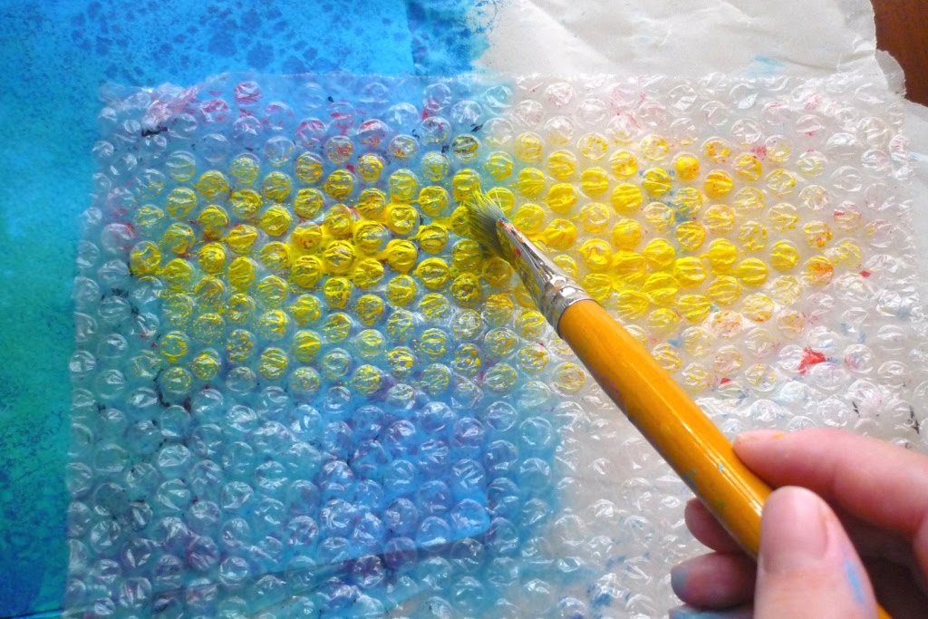 Фон красками на ватмане. Фон для ватмана своими руками. Фон ватман. Рисование губкой для детей. Необычные способы рисования.