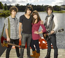 Jonas Brothers y Demi Lovato