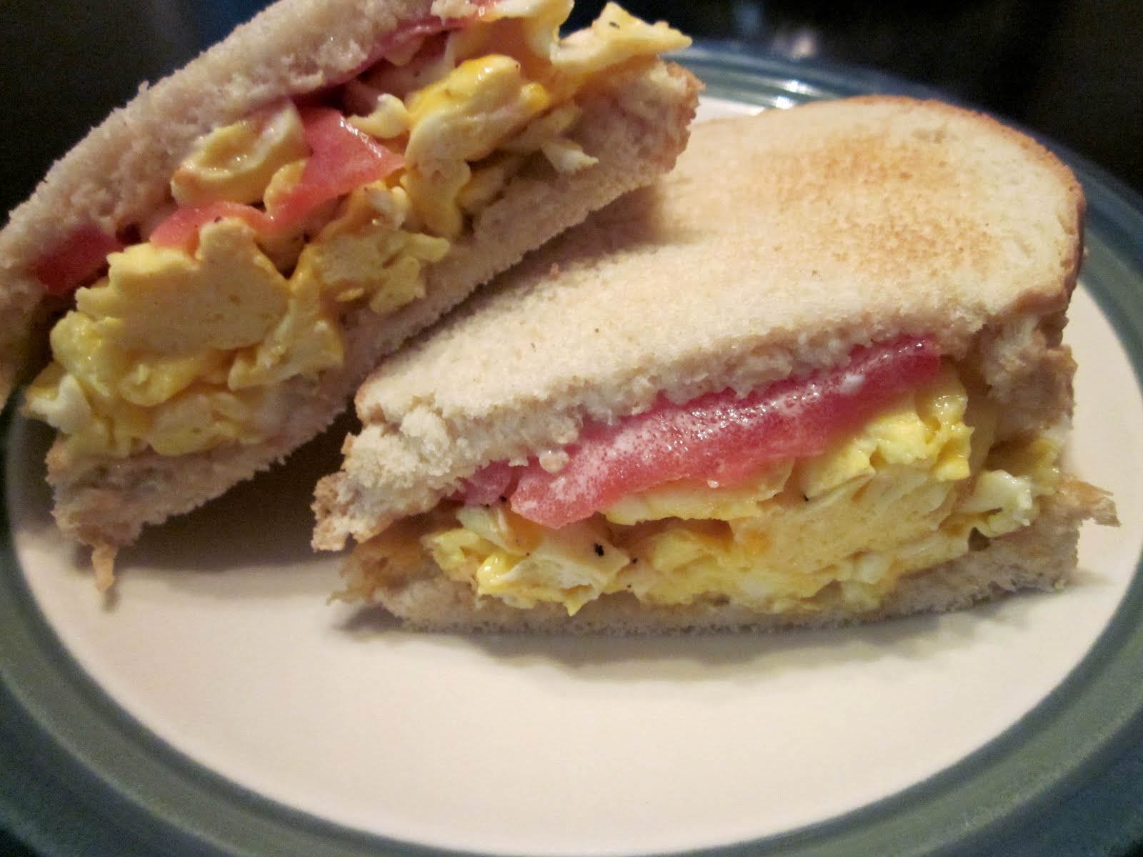 Nikkis' Nacs Scrambled Egg and Tomato Sandwich A Summer Favorite
