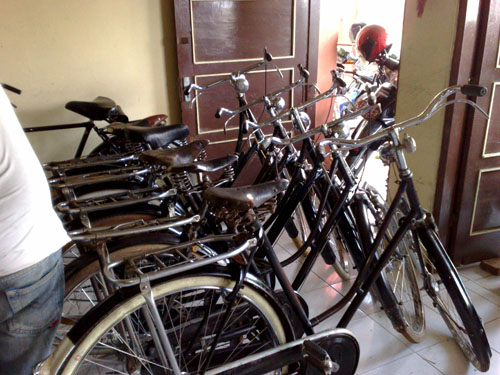 MENJUAL BERBAGAI MACAM SEPEDA ONTHEL