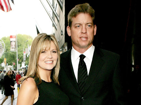 Erica's Blog: Troy Aikman Files For Divorce