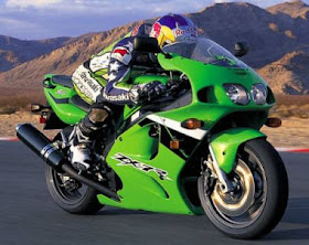 motorcycles: KAWASAKI ZX7R (1996-2003)