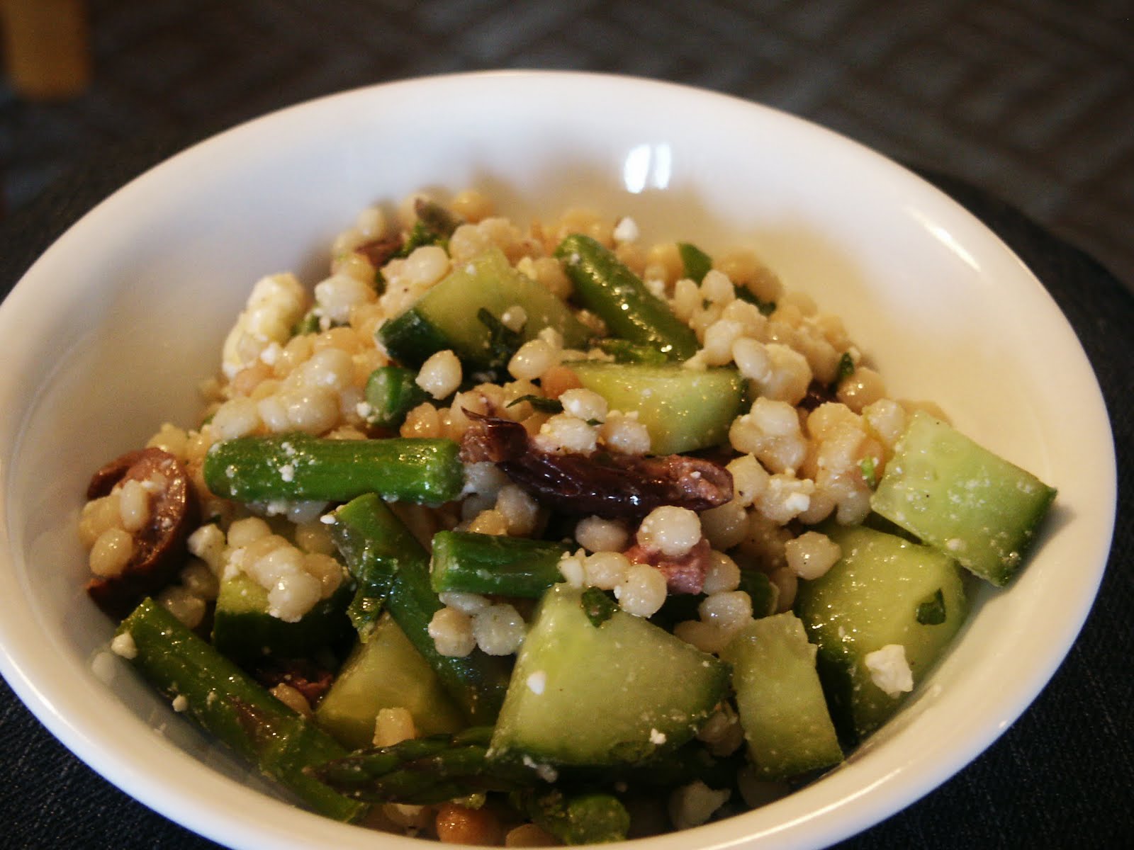 FlavorSings Israeli Couscous Salad with Asparagus, Olives and Feta