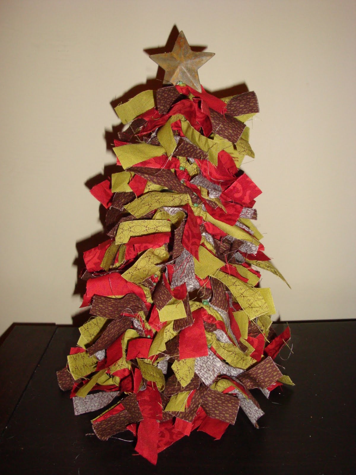 Hott Glue Rag Tree Tutorial