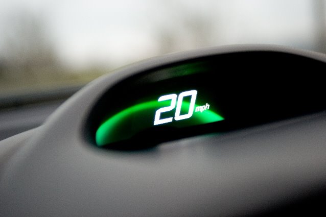 [2009-Honda-Insight-Hybrid-18.jpg]