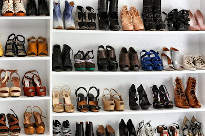 Sea of shoes, Jane Aldridge