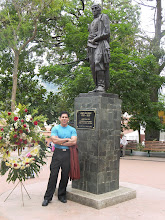 Juan Carlos Quesada en la Plaza Bolivar