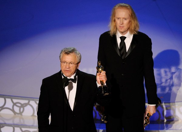 [MV5BOTkxODYyMTczOF5BMl5BanBnXkFtZTcwODgwMjMyMw@@._V1._SX600_SY437_.jpg]