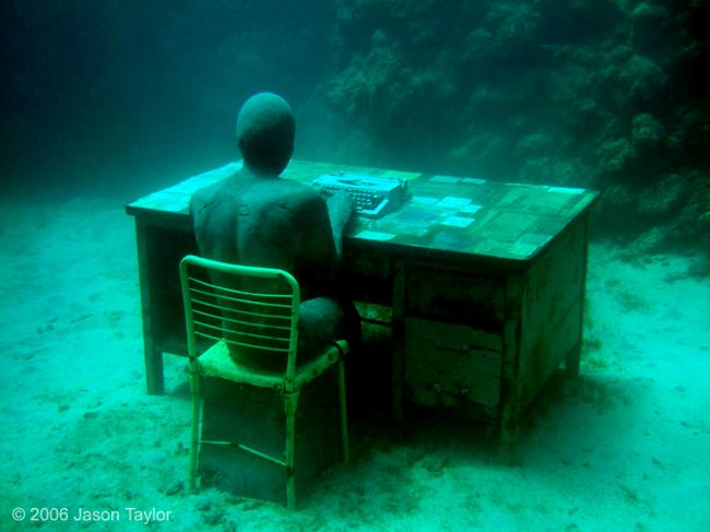 [underwater_sculptures_29.jpg]