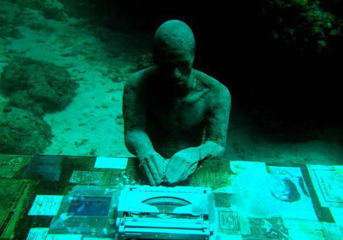 [underwater_sculptures_25.jpg]