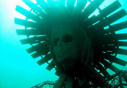 [underwater_sculptures_21.jpg]