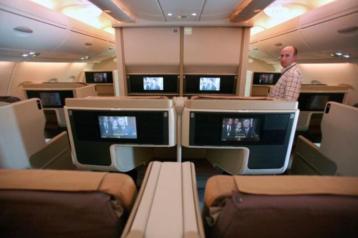 [airbus_a380_009.jpg]