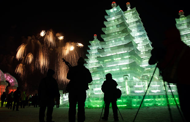 [Harbin_ice+and_snow_festival_09.jpg]
