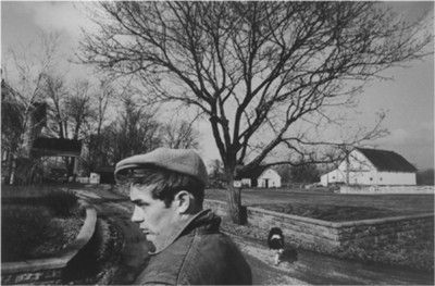 [rare_celebrity_pics_34.jpg]