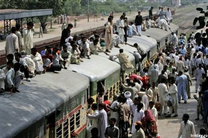 [pakistan_train_07.jpg]