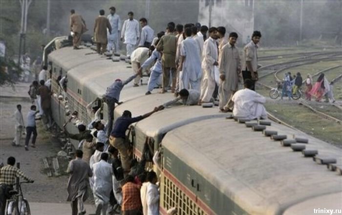 [pakistan_train_05.jpg]