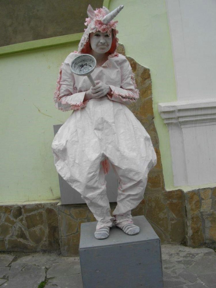[live_statues_24.jpg]