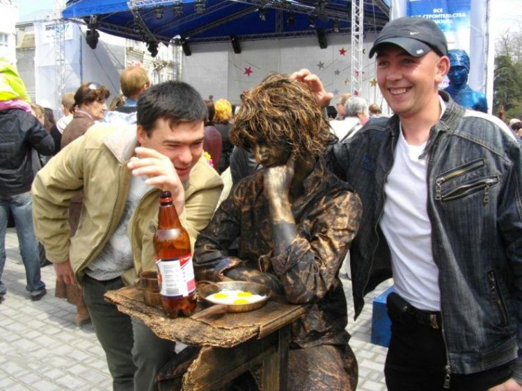 [live_statues_13.jpg]
