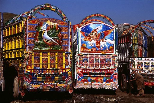 [truck_art_pakistan_21.jpg]